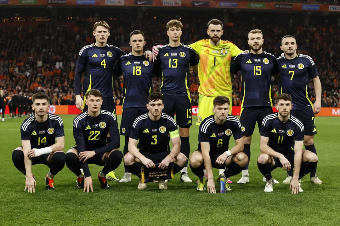 La selecci&oacute;n escocesa de f&uacute;tbol, en una foto de archivo: Fila superior de izquierda a derecha: Scott McTominay, Lawrence Shankland, Jack Hendry, Angus Gunn, Ryan Porteous and John McGinn. Fila inferior de izquierda a derecha: Billy Gilmour, Nathan Patterson, Andy Robertson, Kieran Tierney and Ryan Christie. EFE/EPA/MAURICE VAN STEEN