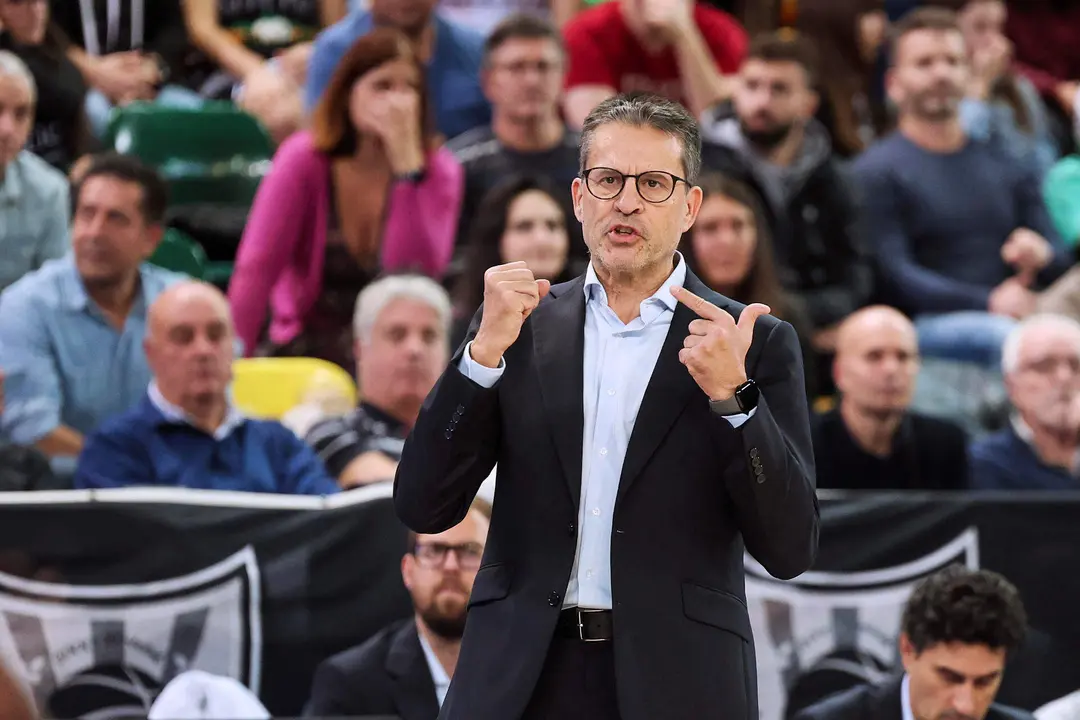El entrenador del Valencia, Pedro Mart&iacute;nez, en foto de archivo de Luis Tejido. EFE
